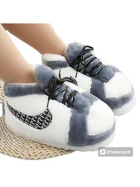 Dior-Jordan Athletic Slippers
